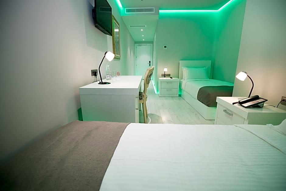 Metro Hotel Tirana