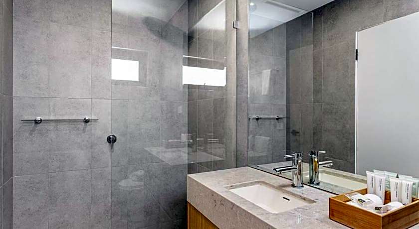 Apollo Bay Motel & Apartments