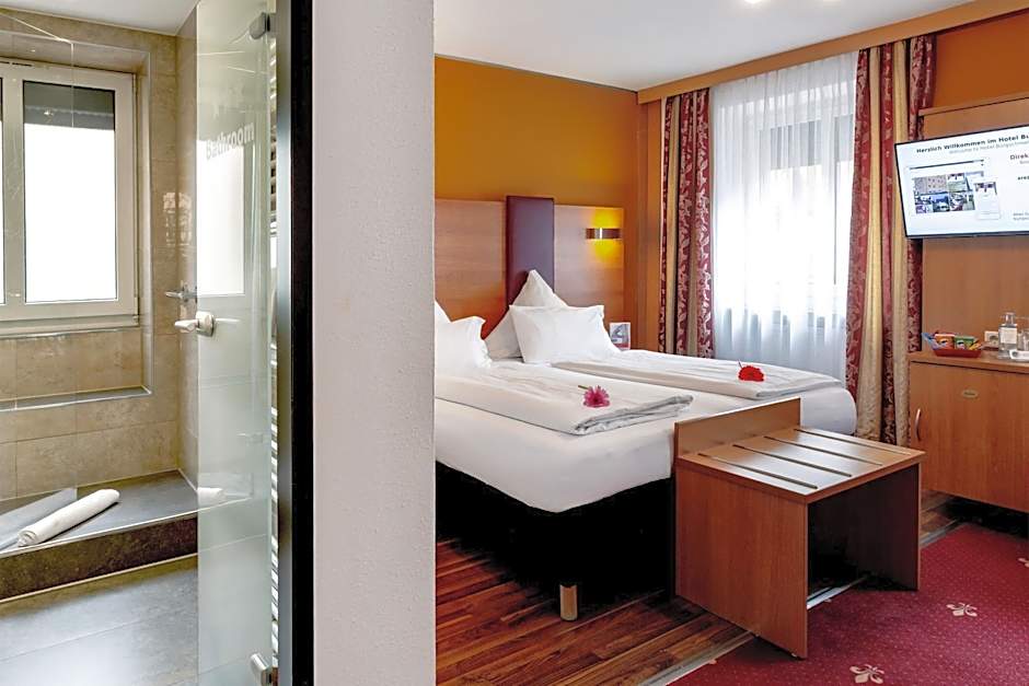 Tiptop Hotel Burgschmiet Garni