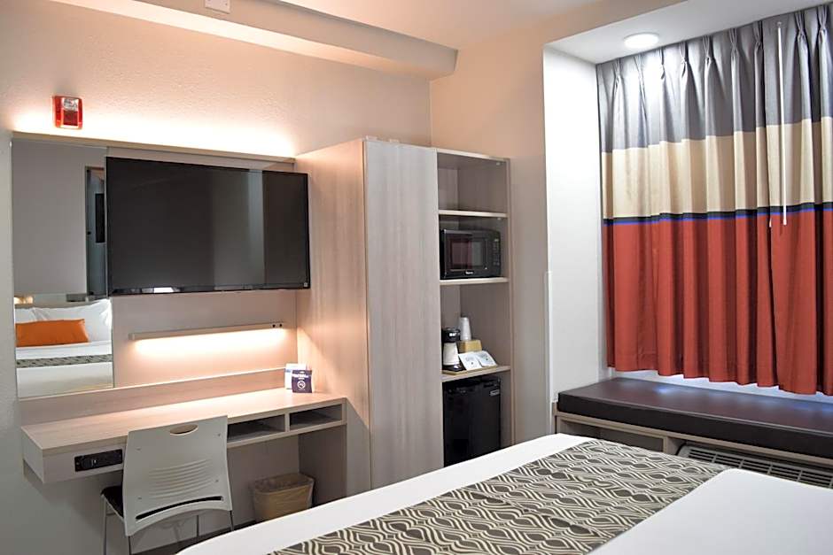 Microtel Inn & Suites by Wyndham Raleigh