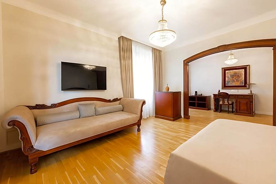 Hotel Majestic