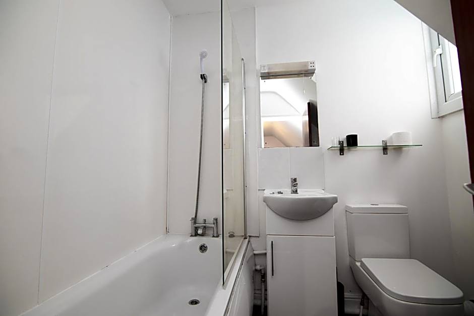 The Linden Leaf Rooms