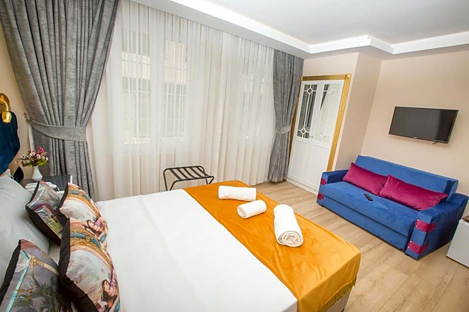 Atlantis Royal Hotel