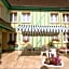 Logis Hôtel Le Pan De Bois