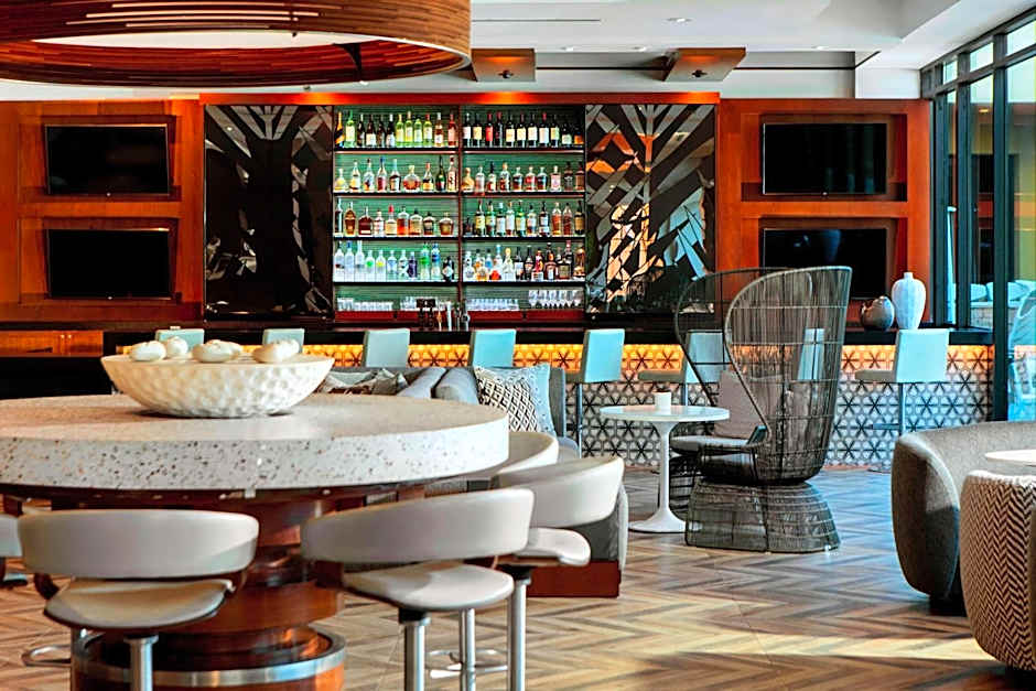 Renaissance Palm Springs Hotel