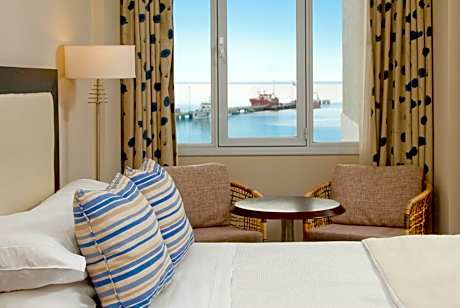 Double or Twin Room with Sea View