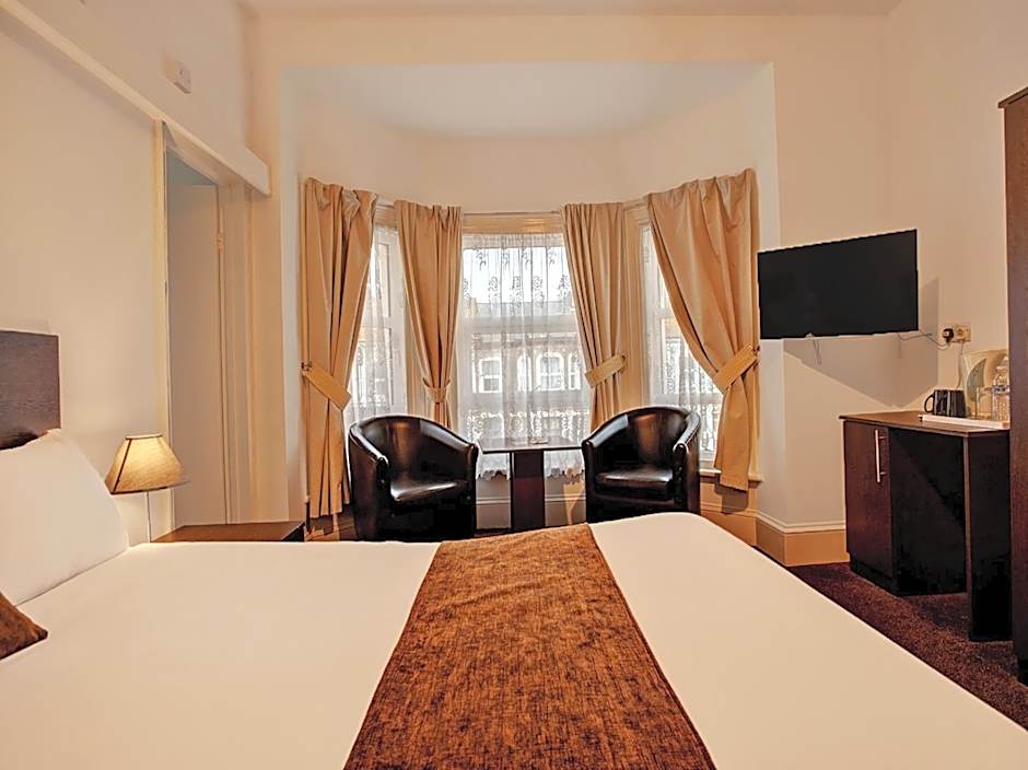 The Waverley Hotel