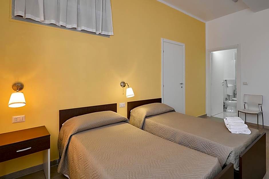 Soleē, Family Holidays & Hostelling