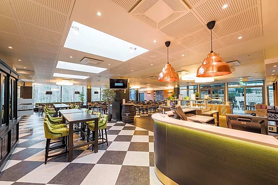 Hotel Haaga Central Park