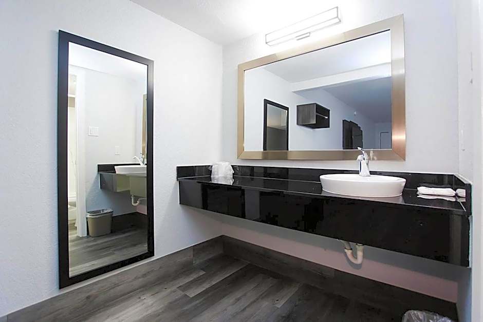 Studio 6 Houston TX Medical Center NRG Stadium