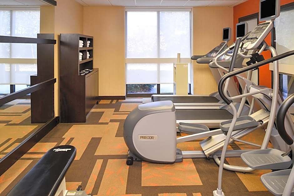 Country Inn & Suites by Radisson, Brown Deer - Milwaukee North