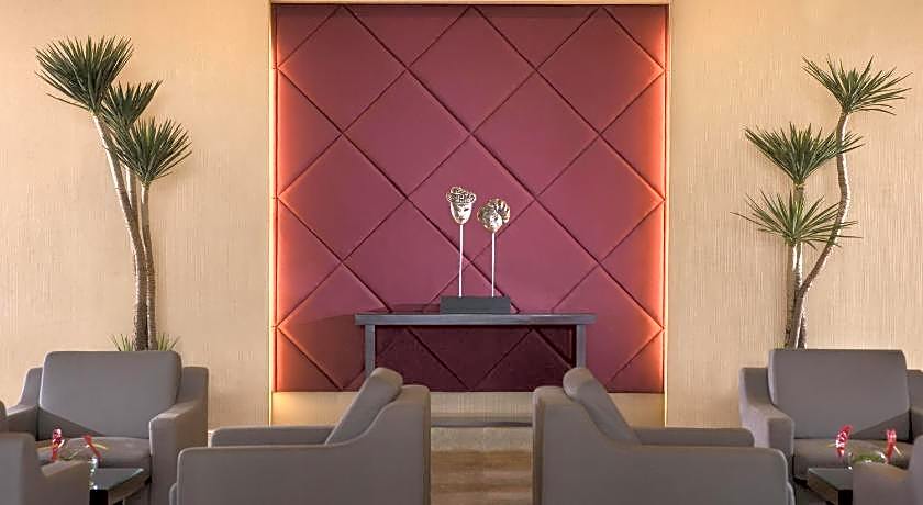 Hotel Santika Pandegiling Surabaya