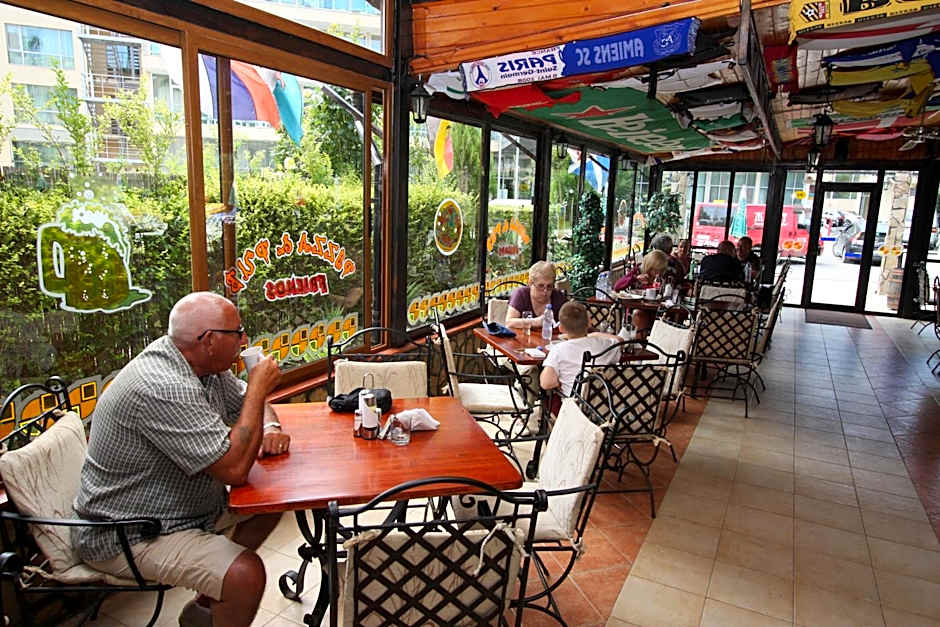 Friends Family Hotel