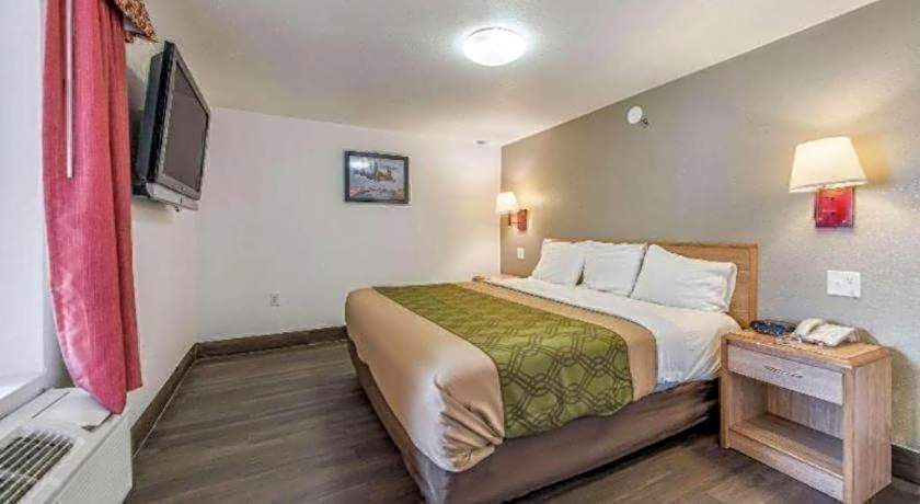 Econo Lodge Truman Inn