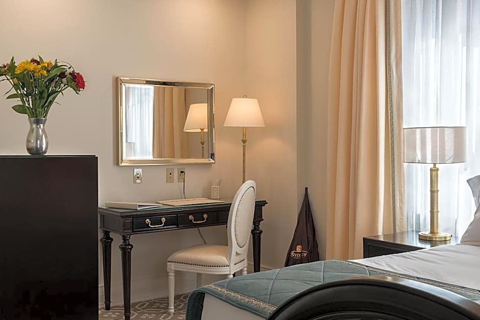 Sydney Boutique Inn & Suites