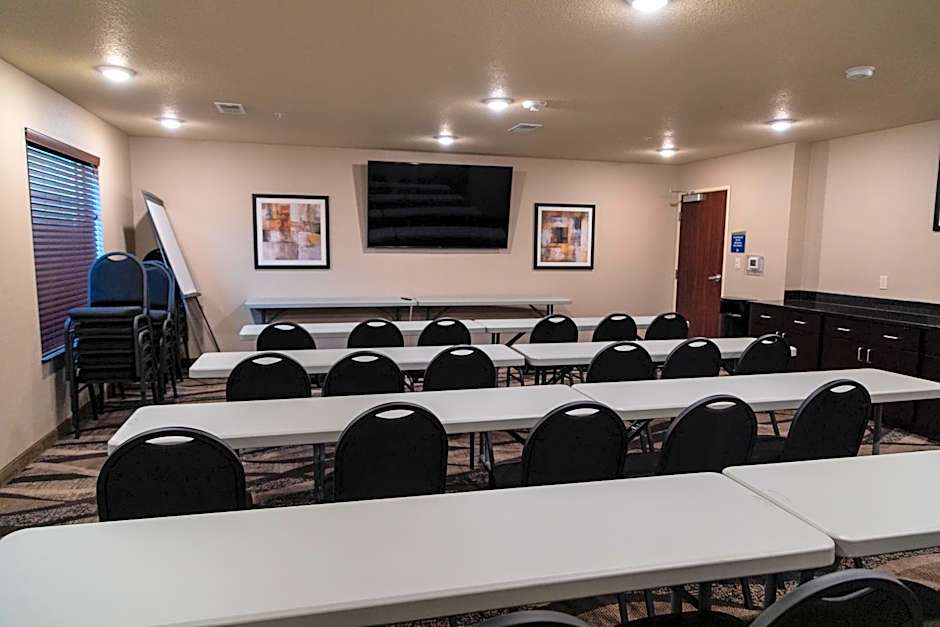 Cobblestone Inn & Suites - Springfield