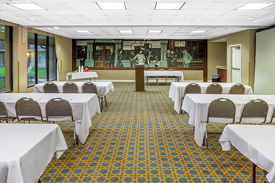 Days Inn & Suites by Wyndham Jennings