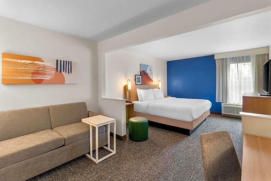 Spark by Hilton Dayton Fairborn