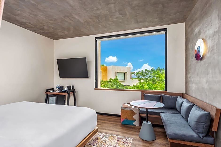 Aloft Tulum