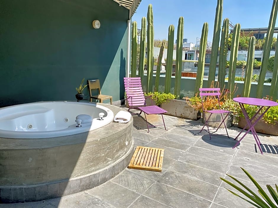 Pug Seal Polanco Anatole France