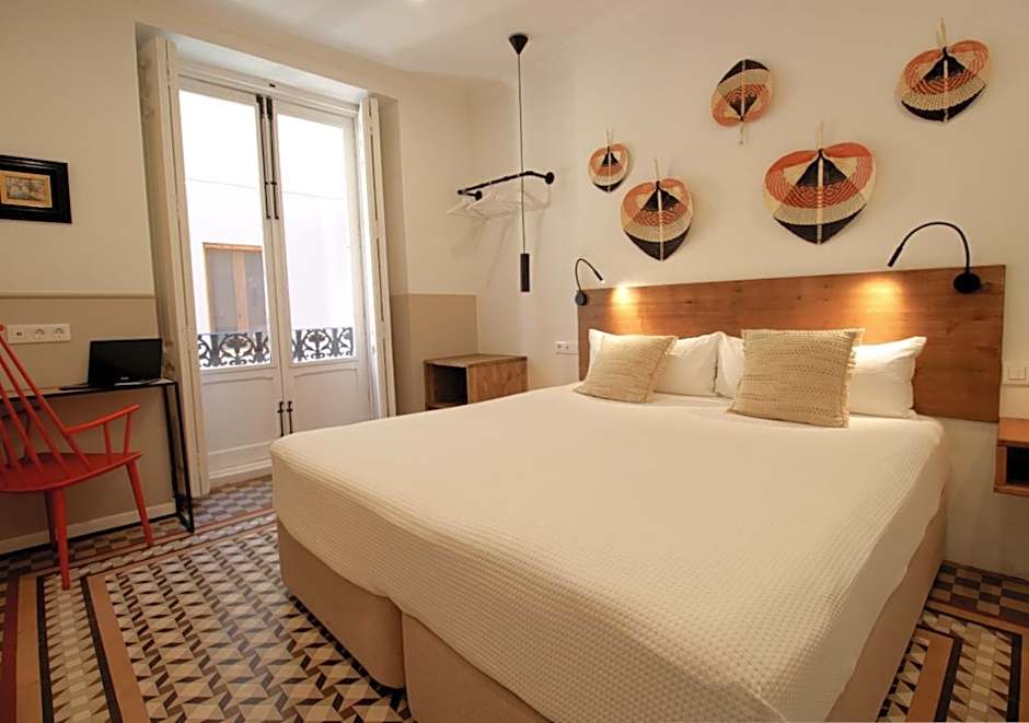 VALOLA Boutique Rooms