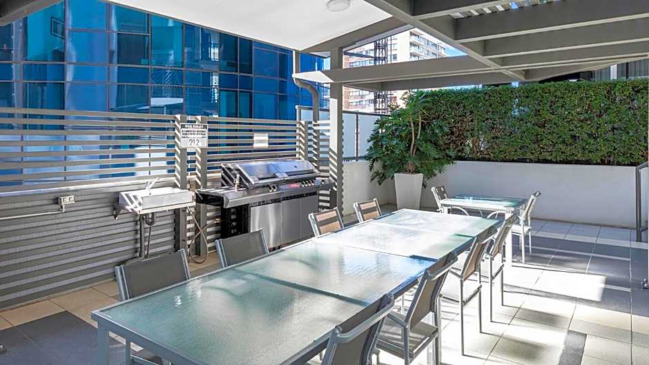 Oaks Brisbane on Margaret Suites