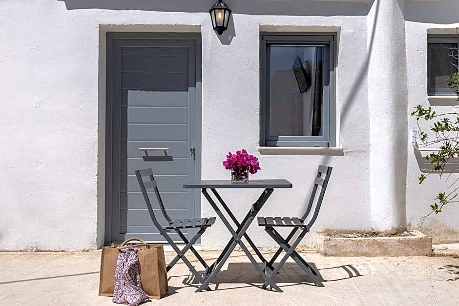 Chrysonisos Suites with Sunset & Seaviews near Kini