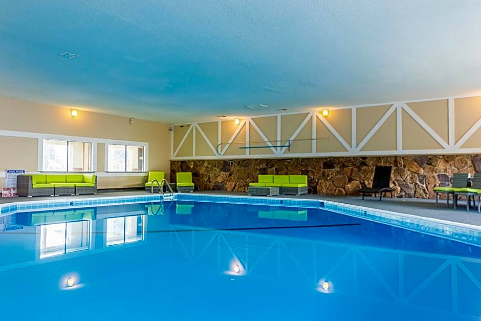 Expedition Lodge Estes Park at Rocky Mtn National Park