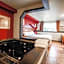 Bay City Inn