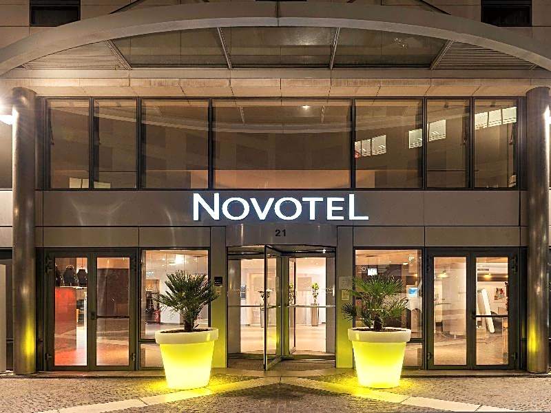 B&B HOTEL Rueil-Malmaison Gare