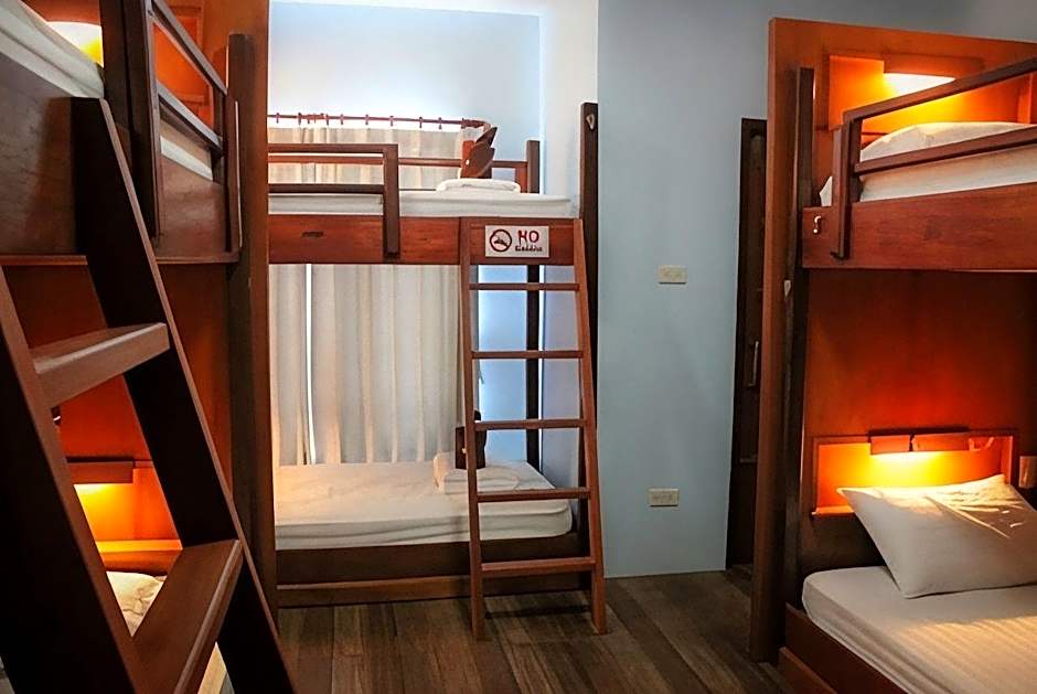 Phangan Barsay Hostel