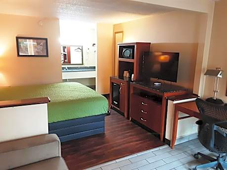 King Suite with Sofa Bed - Smoking