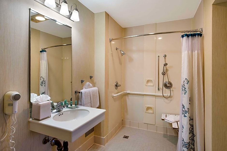 SenS Suites Livermore, SureStay Collection by Best Western