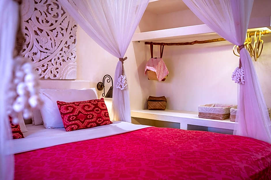 Pinkcoco Bali Hotel - Adults Only
