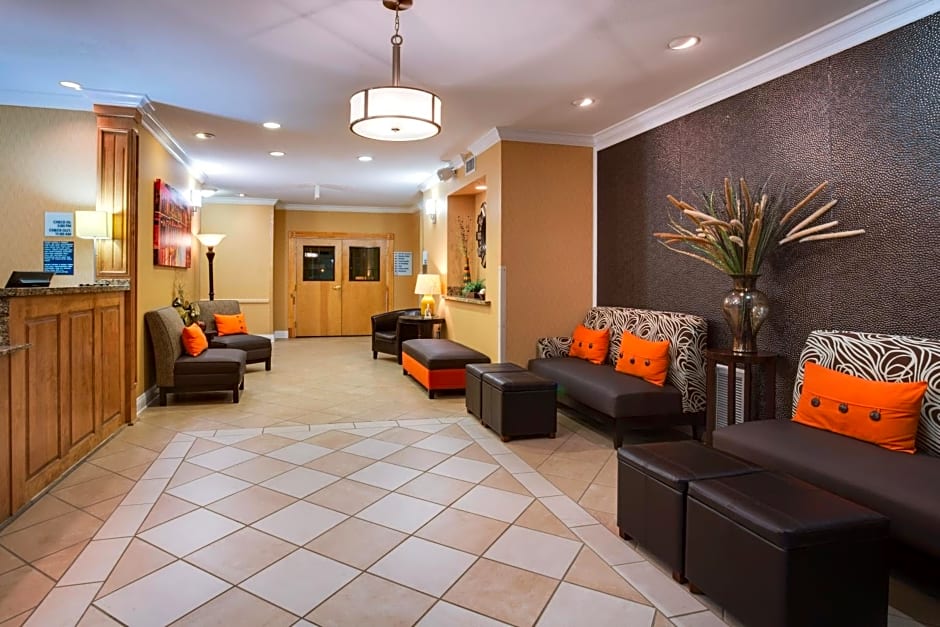 Holiday Inn Express Harvey-Marrero, an IHG Hotel