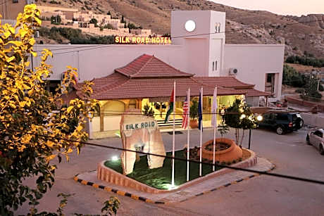 Silk Road Hotel