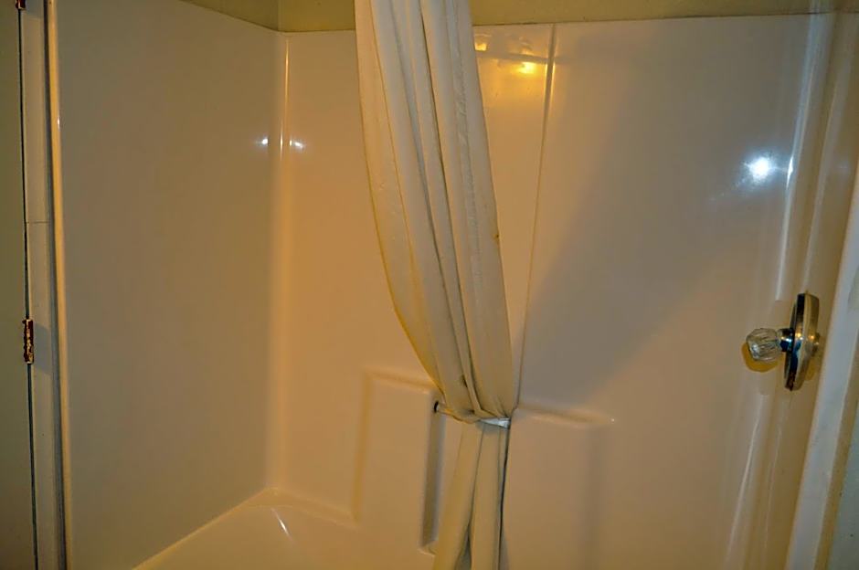 California Suites Motel