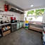 Be Happy Hostel - Albergue en el centro de Nerja