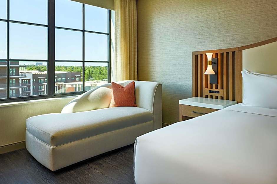 Lively Hotel On Oak Oklahoma City, Tapestry By Hilton