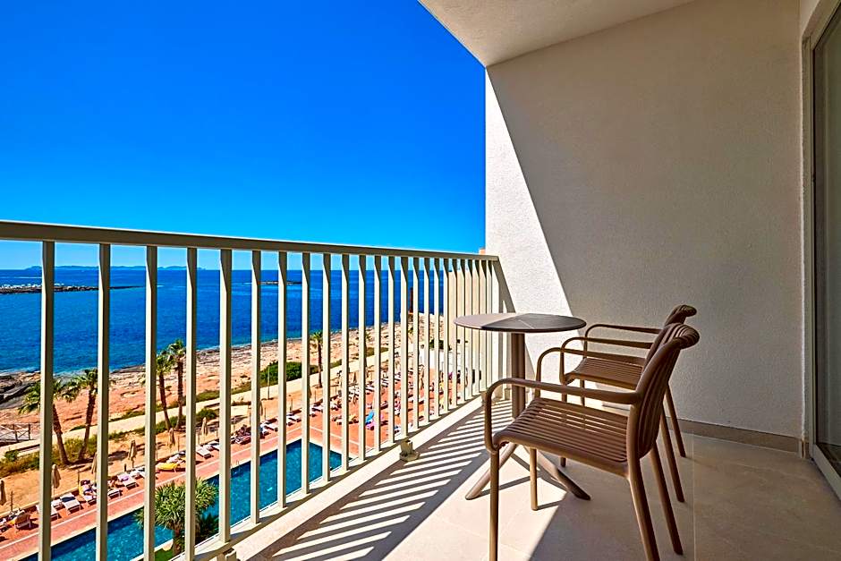 Universal Hotel Romantica