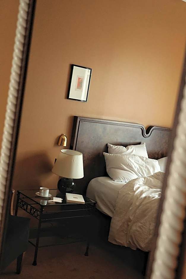 Hotel Carlton's Montmartre