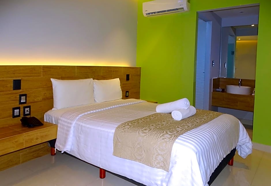 Hotel Kavia Plus