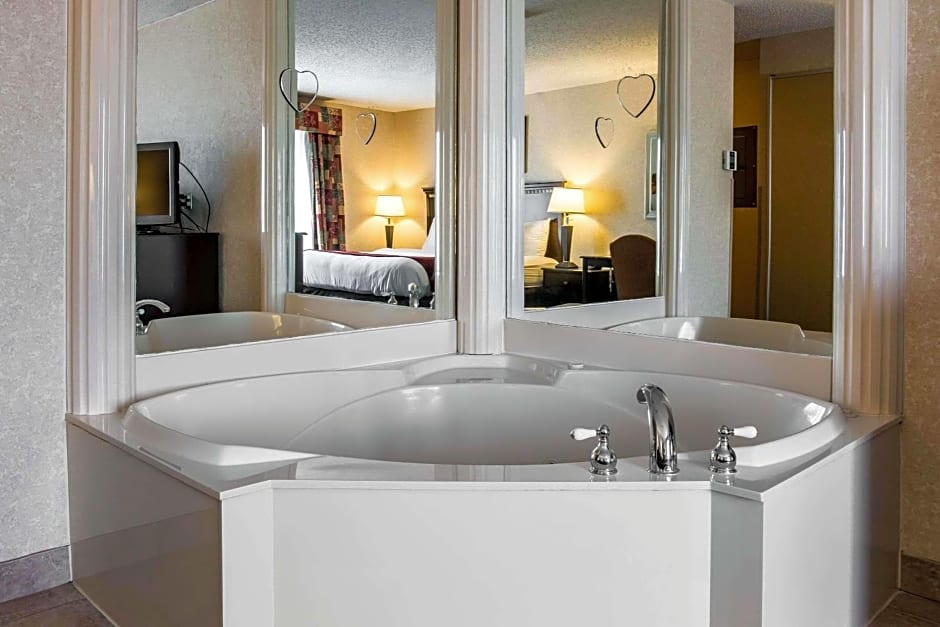 Comfort Suites Canton