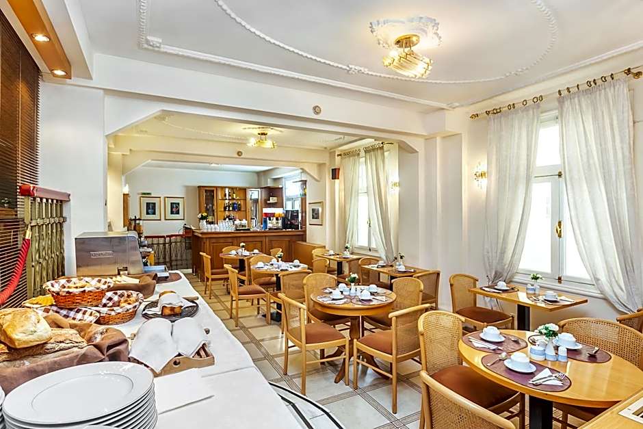 Minerva Premier Hotel