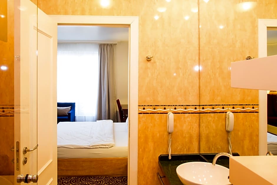 Arena Di Serdica Hotel