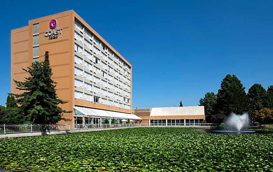 Coast Chilliwack Hotel