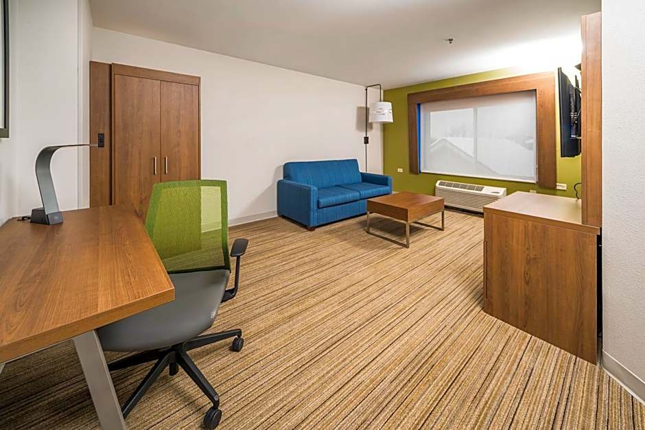 Holiday Inn Express Chicago Northwest-Vernon Hills By IHG