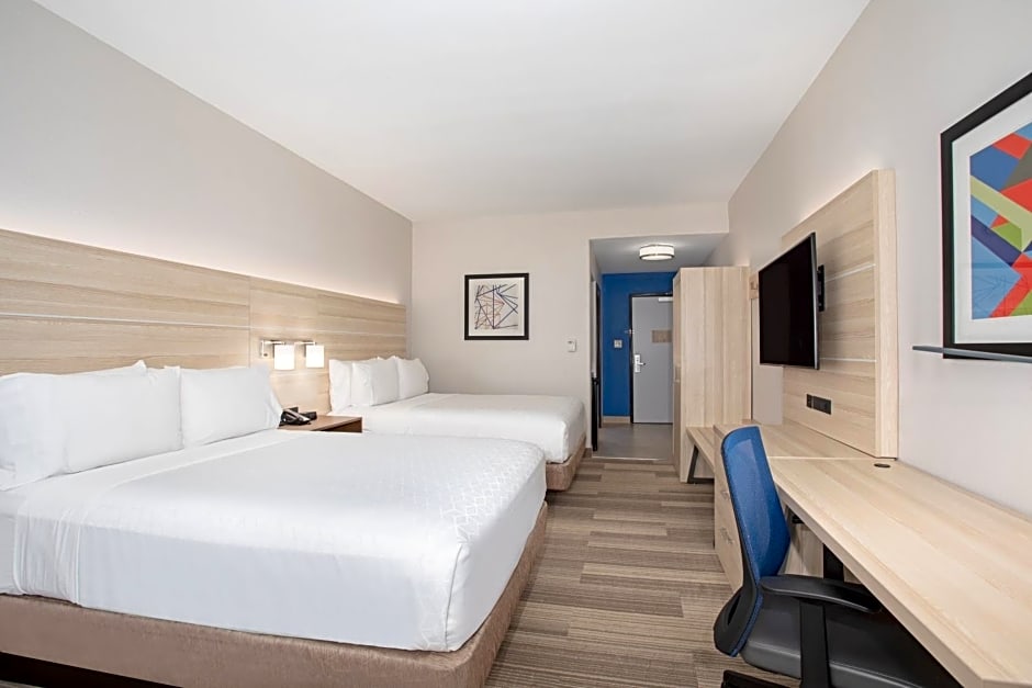 Holiday Inn Express Hotel & Suites Phoenix-Glendale