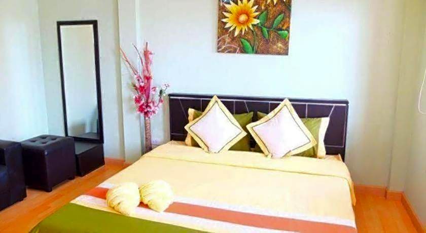 Sea beach Koh Larn 2 Hotel