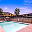 Econo Lodge Inn & Suites Yreka